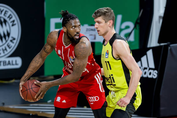 以寻找进攻 以寻找进攻