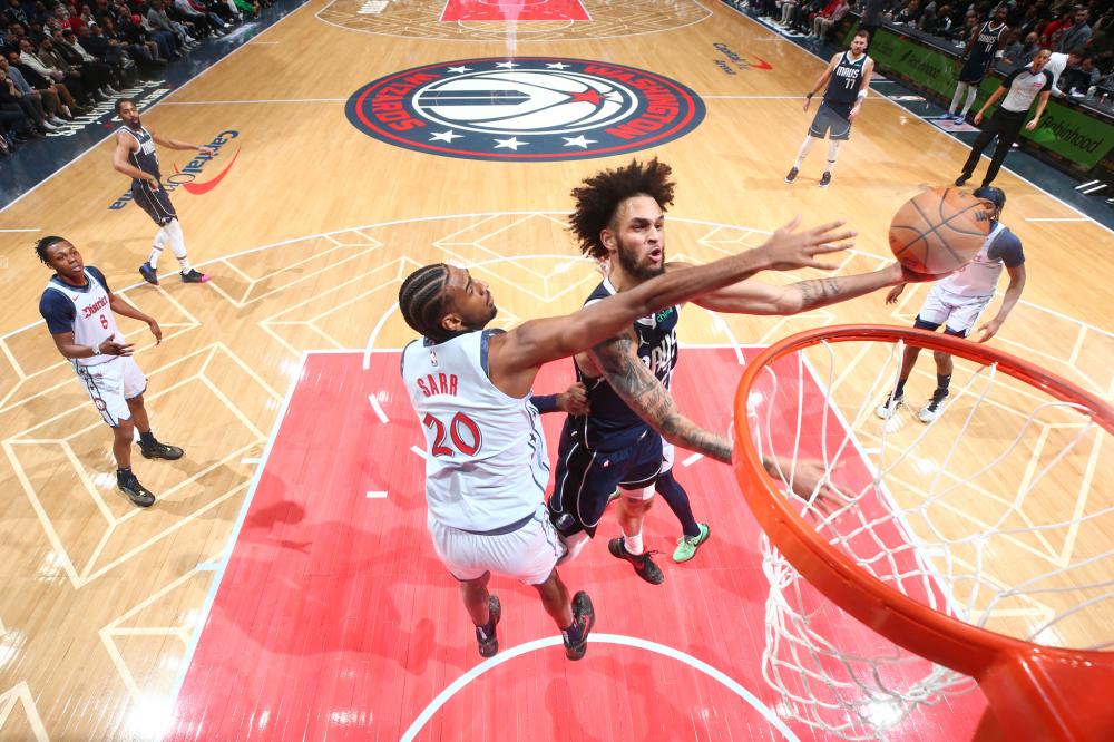 迅速带球突 迅速带球突